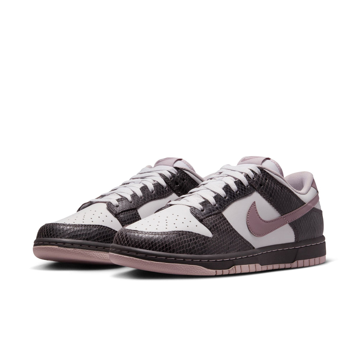 Nike Dunk Low SE Taupe Grey