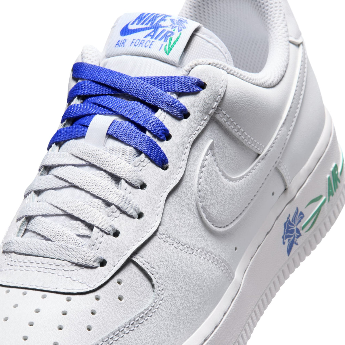 Womens Nike Air Force 1 07 SE White/Persian Violet