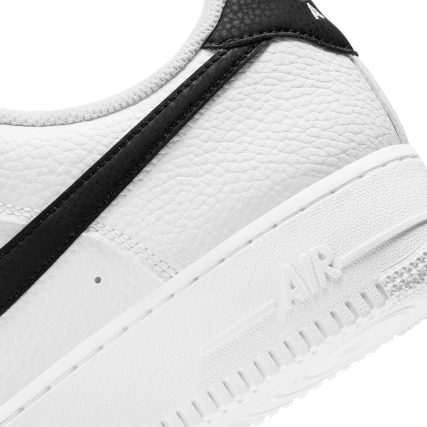 Mens Nike Air Force 1 07 White Black Pebbled Leather