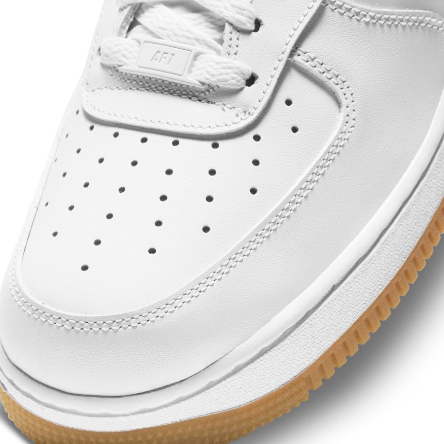 Mens Nike Air Force 1 07 White Gum Light Brown